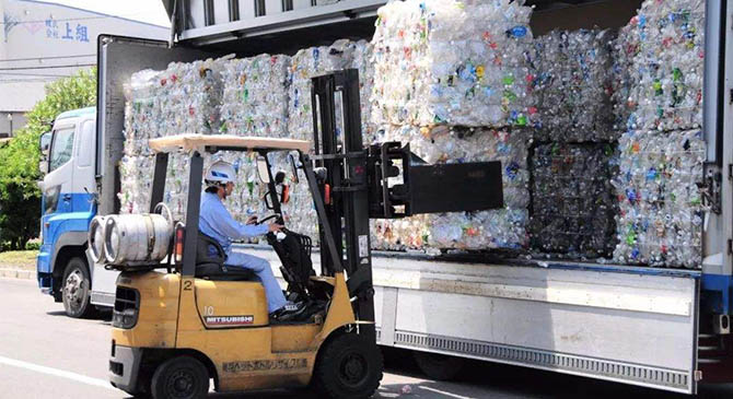 中國禁止洋垃圾進口 廢品回收行業找到新商機?